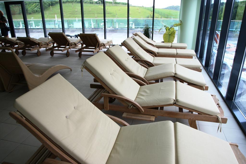 Hotel Bioterme Mala Nedelja ليوتومير المظهر الخارجي الصورة