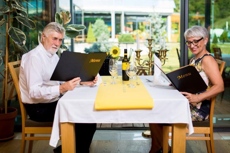 Hotel Bioterme Mala Nedelja ليوتومير المظهر الخارجي الصورة