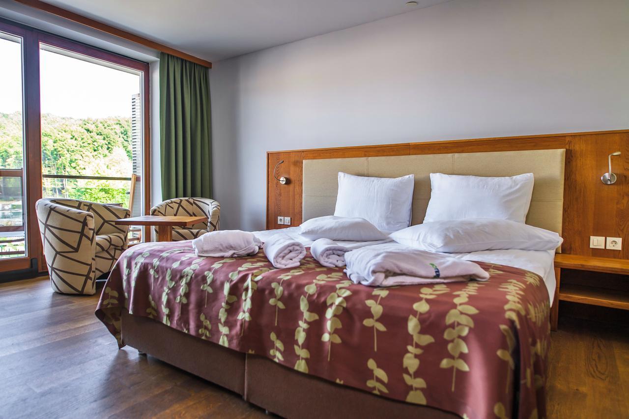 Hotel Bioterme Mala Nedelja ليوتومير المظهر الخارجي الصورة