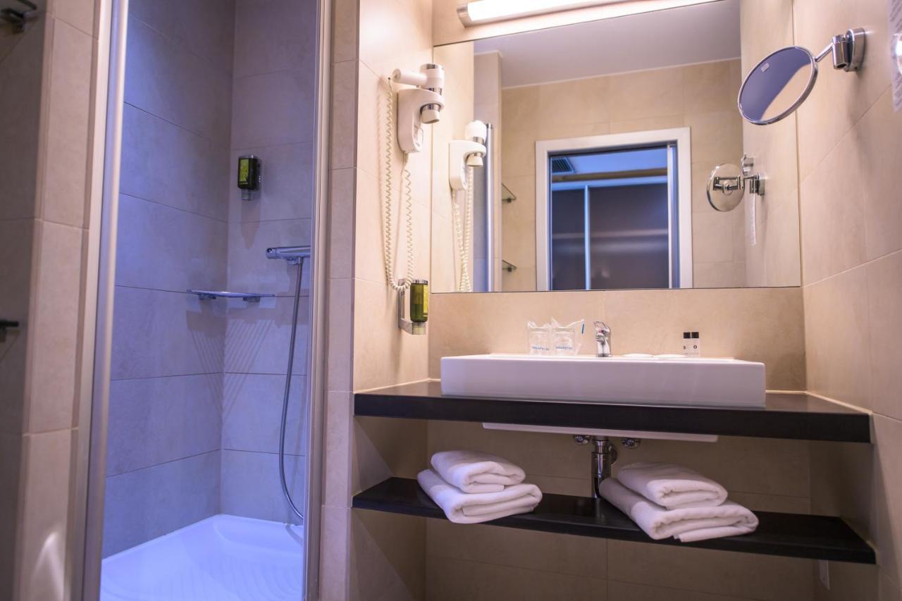 Hotel Bioterme Mala Nedelja ليوتومير المظهر الخارجي الصورة