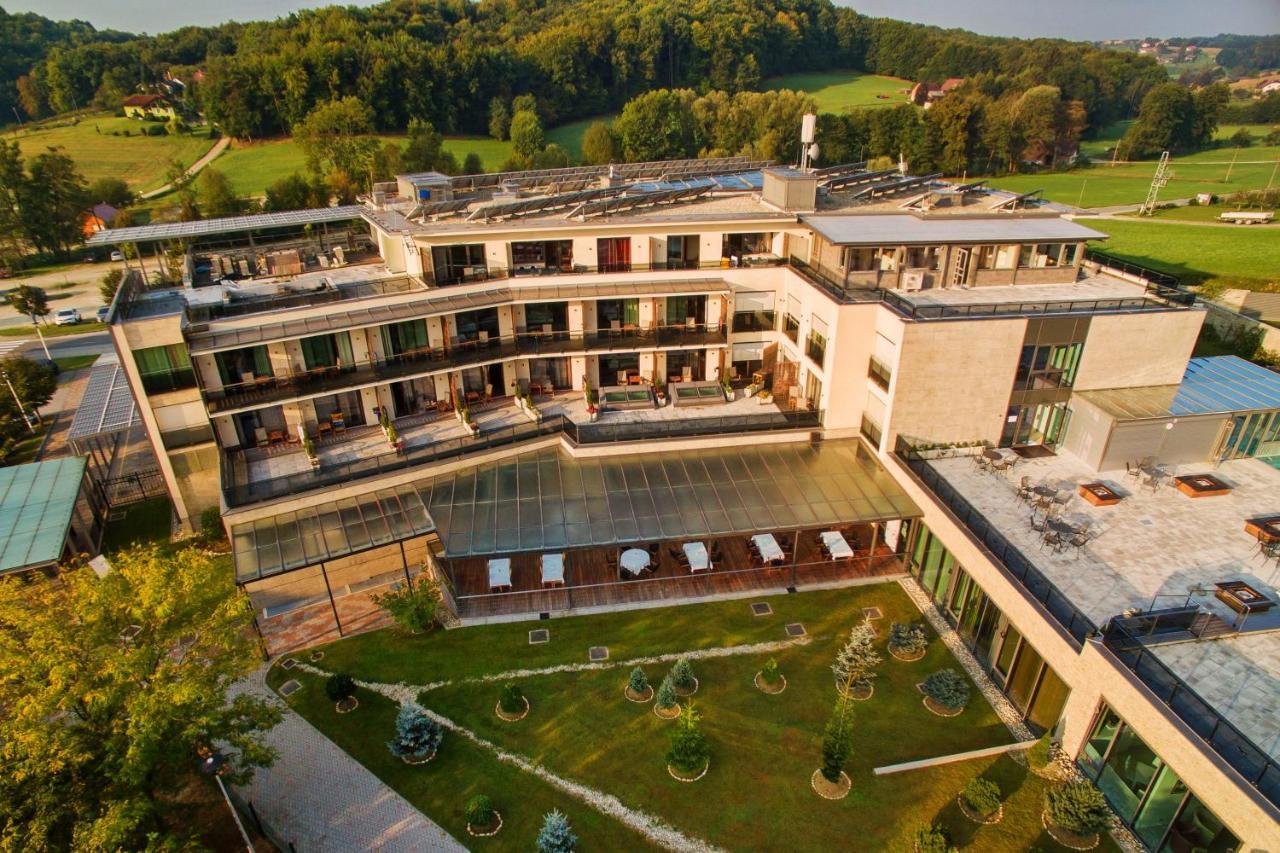 Hotel Bioterme Mala Nedelja ليوتومير المظهر الخارجي الصورة