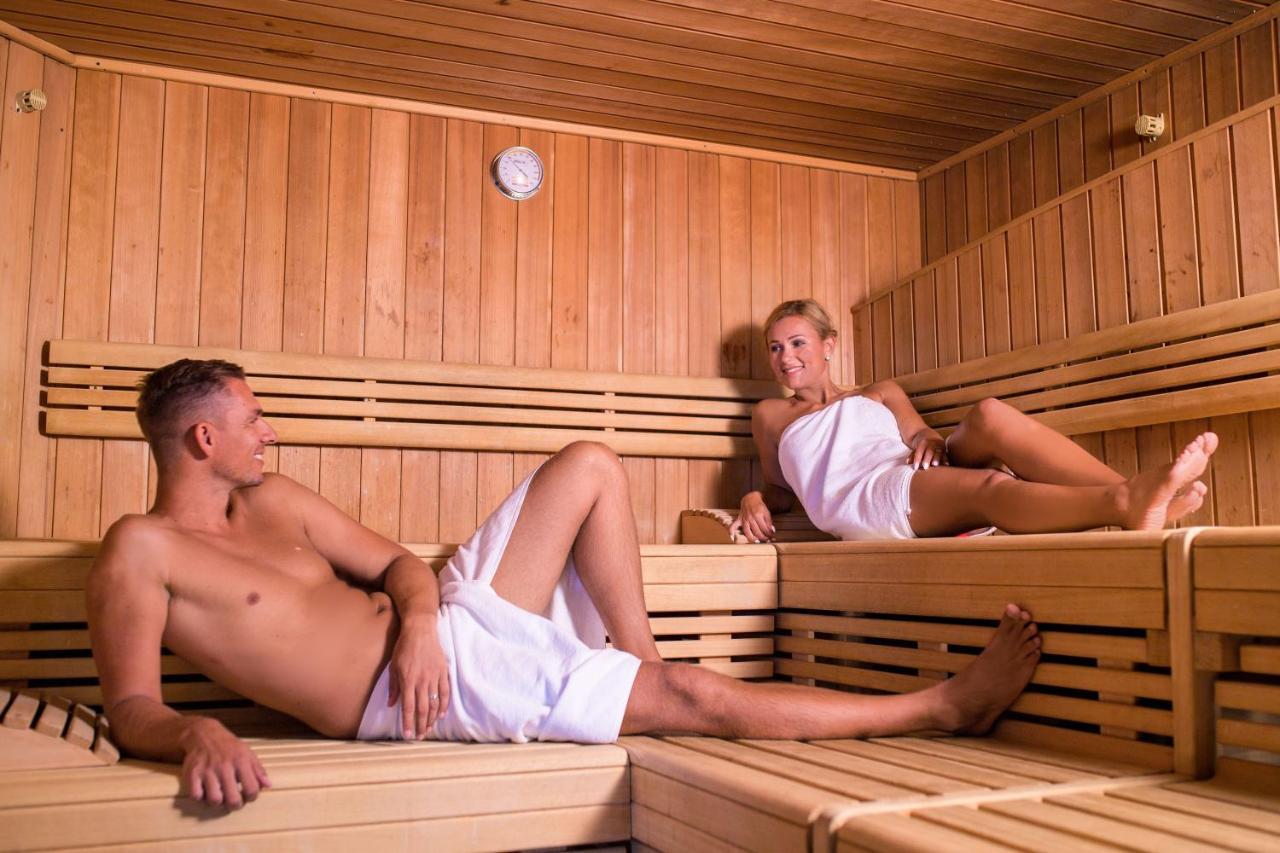 Hotel Bioterme Mala Nedelja ليوتومير المظهر الخارجي الصورة